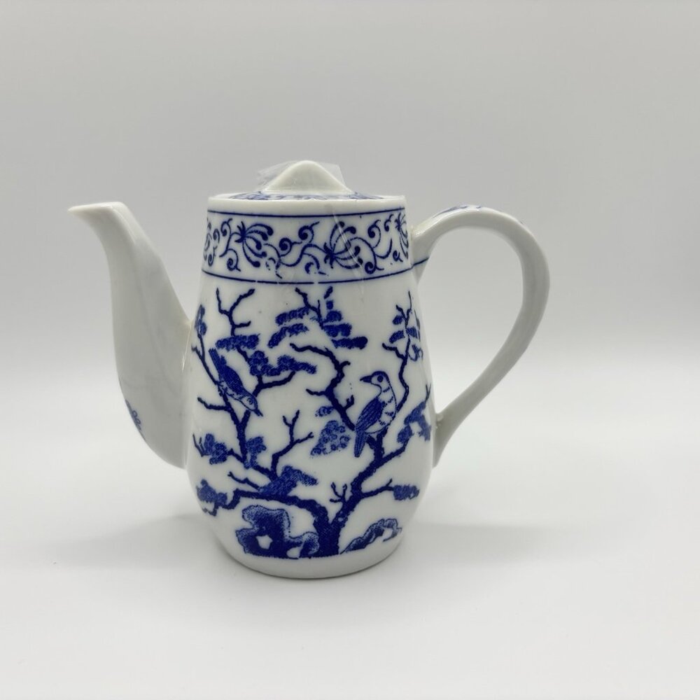 Vtg Miniature blue and white 8 PCs tea set Tea Pot Sugar Creamer Plate - Picture 2 of 8